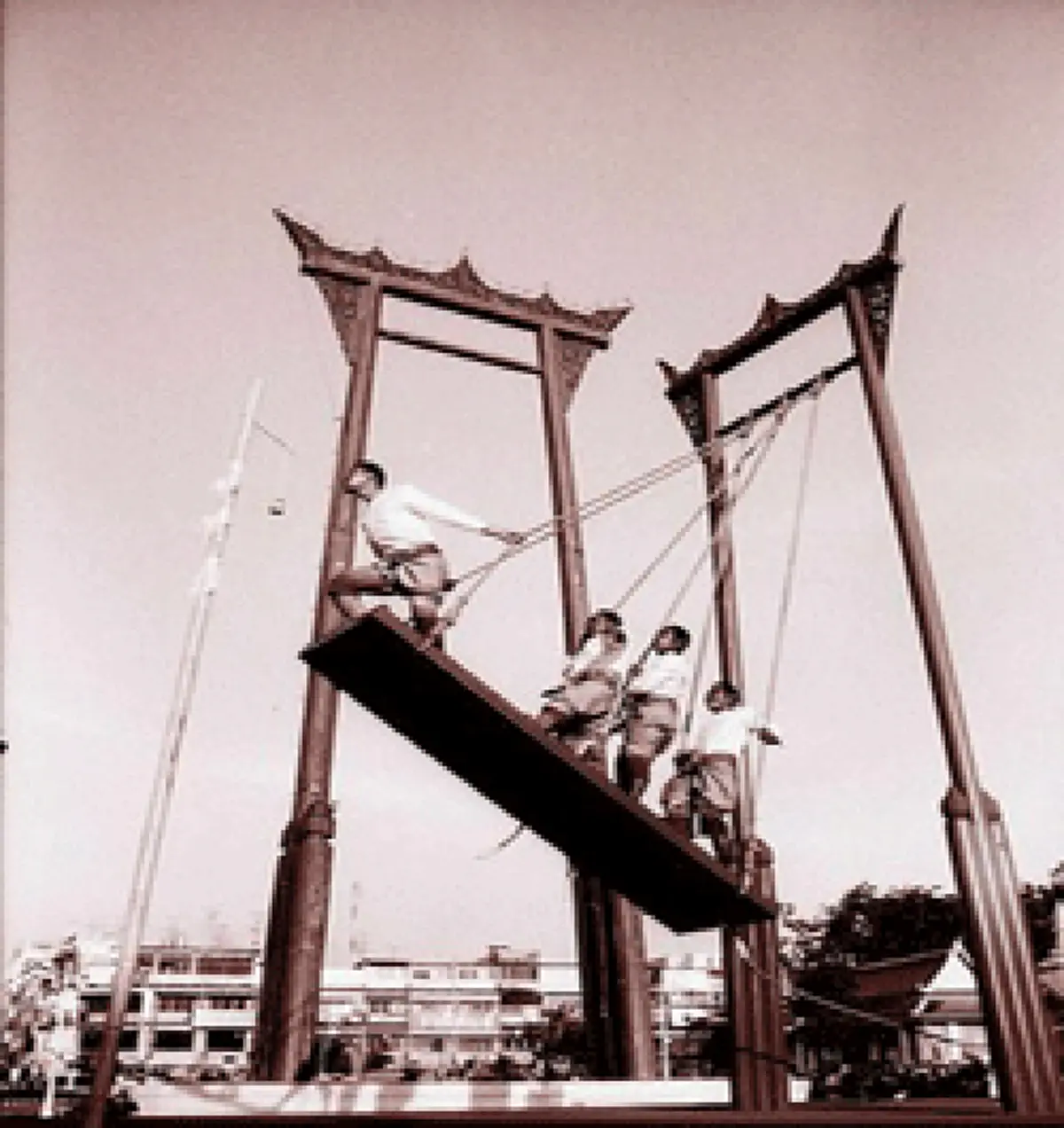 การโล้ชิงช้า