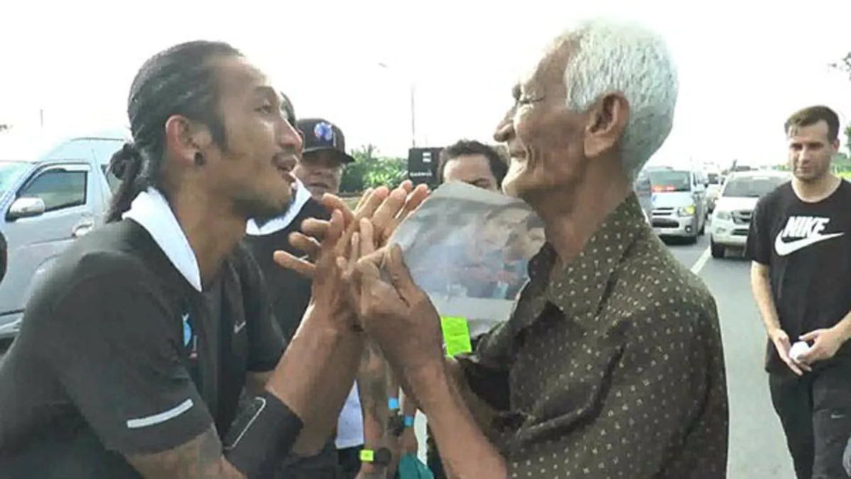 สุดประทับใจ...ระหว่าง "ก้าว" !!! ความสุขของคุณตา วัย 75 ปี ตามบริจาคให้โครงการก้าว ถึง 5 จุด !!! บุคคลผู้สร้างรอยยิ้มให้คนทั้งประเทศ