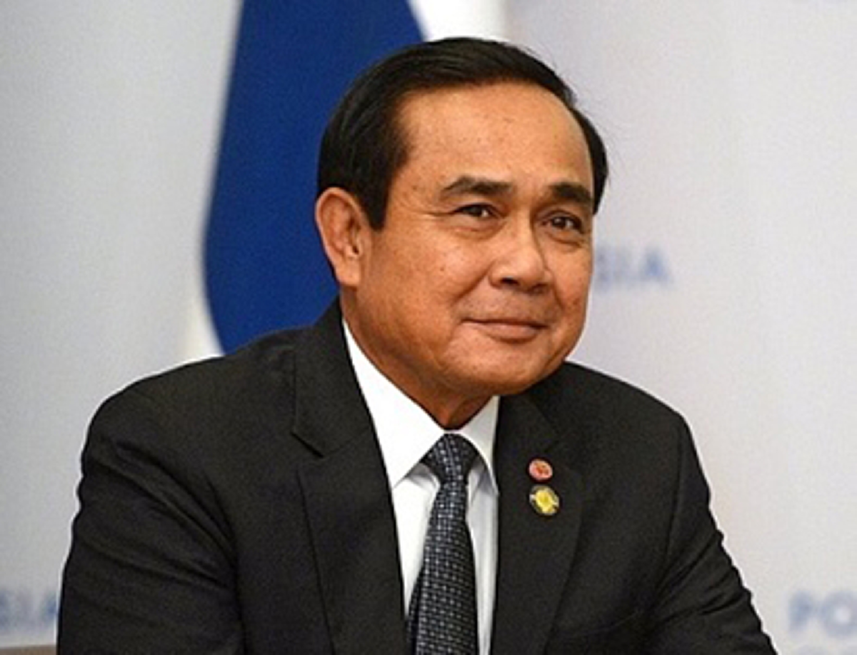 ธำรงไว้ซึ่งสถาบันชาติ  "บิ๊กตู่" เผย ปชต.ต้องอยู่ภายใต้กฎหมาย วอนคนรุ่นใหม่ ตรองคนดี-คนเก่ง พัฒนาประเทศสืบไป