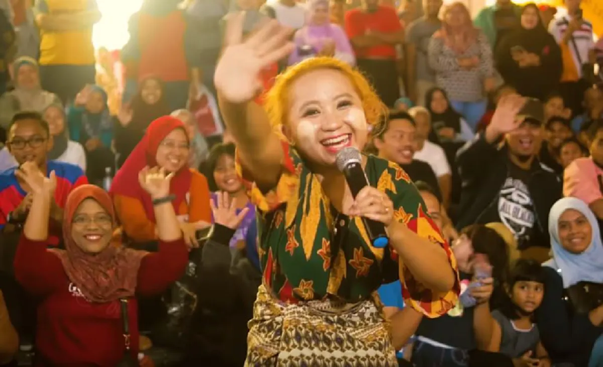 ไม่ดูถือว่าเชยมาก!! MV  "ต๊ะ ตุน ตวง"  เวอร์ชั่นใหม่!! ภาพสวยระดับHD เสียงชัดแจ๋ว! แถมลงไม่กี่วันได้ 2 ล้านวิว [คลิป]