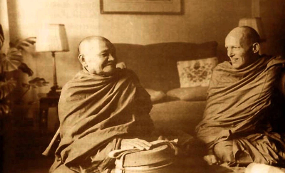 “ท่านอาจารย์ไม่ฉันต้มปลาหรือครับ” เพราะหลวงปู่ชาเมตตาจึงทำให้สรรพสัตว์พลอยได้รับอานิสงส์อยู่รอดปลอดภัย