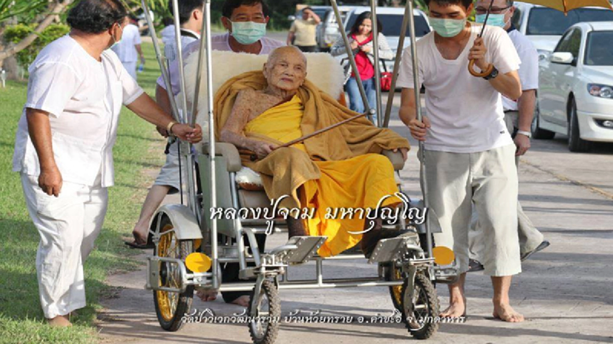 หลวงปู่จามออกธุดงค์แม่สาบ สะเมิง มีเสือโคร่งและกวางป่ามาคอยเฝ้าทั้งกลางวันกลางคืน โถที่แท้ลูกหลานเมื่อชาติก่อนมาคอยดูแล!!!#ประสบการณ์พระป่า