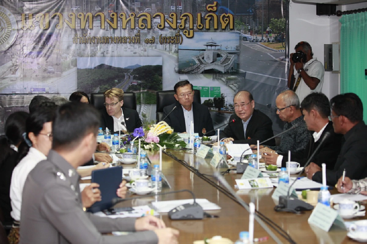 มุมมองที่ต่างกัน.... สำนักผู้ตรวจการแผ่นดิน  ระอุ