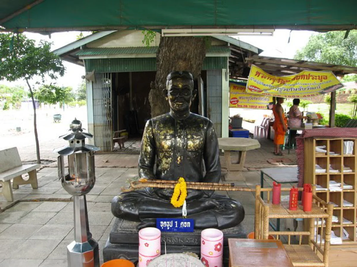 ขุนอินทประมูล ผู้บูรณะพระนอนองค์ใหญ่..ด้วยความศรัทธาในพระพุทธศาสนา ถูกกล่าวหาขโมยเงินหลวง ถูกโบยจนตาย..