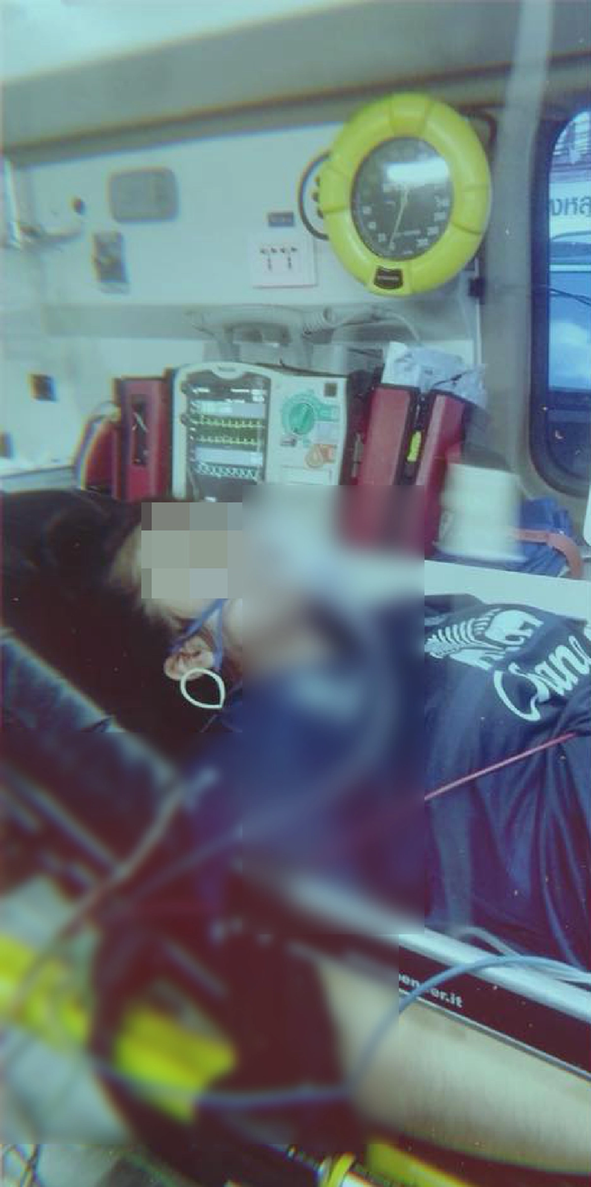 สาวแพ้กุ้งโพสต์อุทาหรณ์ รู้ทั้งรู้แต่ยังกิน เกิดแน่นหน้าอก ปอดมีเสียง หัวใจเต้นรัว ล้ม รีบหามส่งรพ.