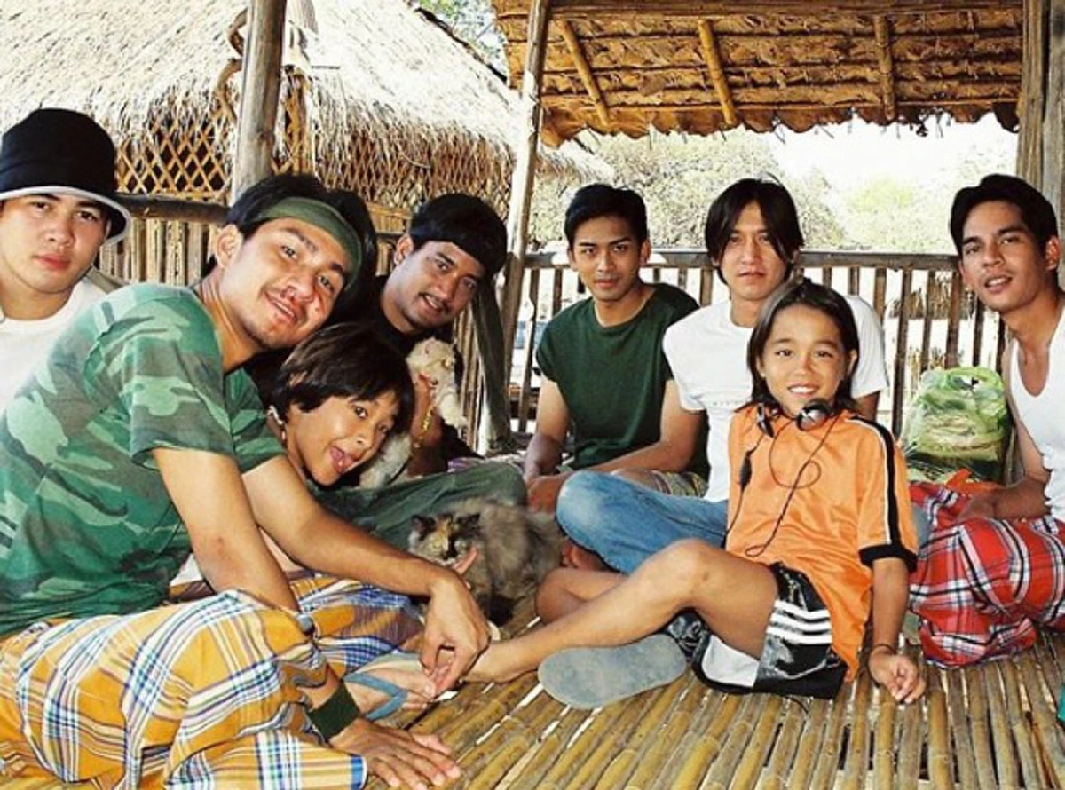 ป๋อ ณัฐวุฒิ โพสต์ภาพนักแสดงละครเก็บแผ่นดิน 19 ปีผ่านไป  แต่ยังหล่อไม่เปลี่ยน