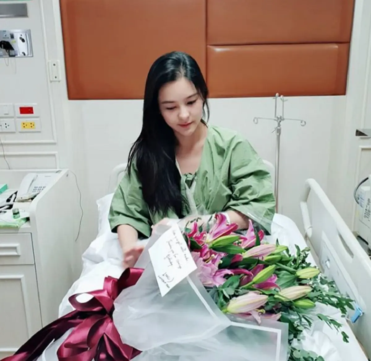 ขอบคุณทุกกำลังใจ ออม สุชาร์ อัพเดตอาการป่วย หลังวูบกลางงานอีเวนต์