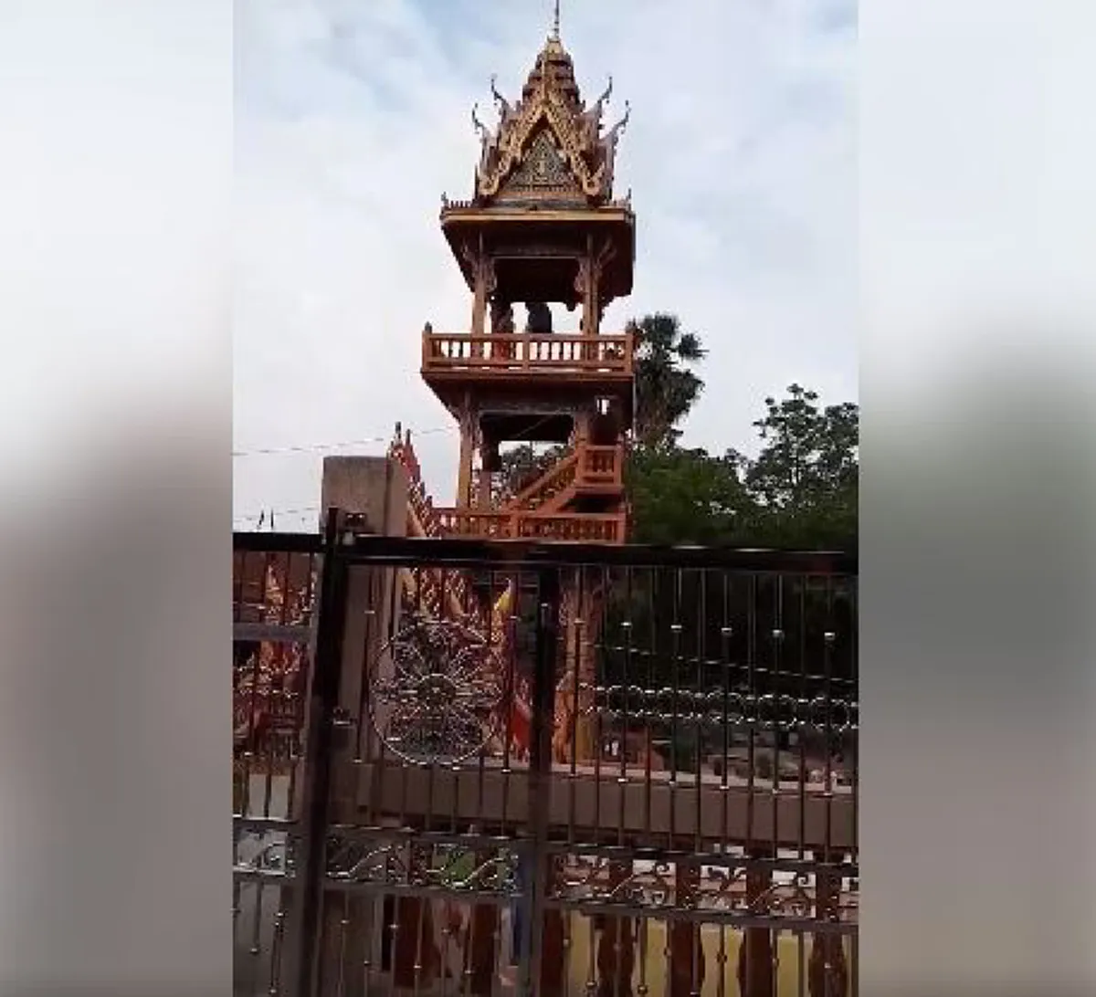 พามาฟังถึงวัด หนุ่มบุกพิสูจน์"เสียงระฆังวัดไทร" ในระยะใกล้ยิ่งกว่าคอนโดฯพิสูจน์ด้วยหูคุณเอง (คลิป)