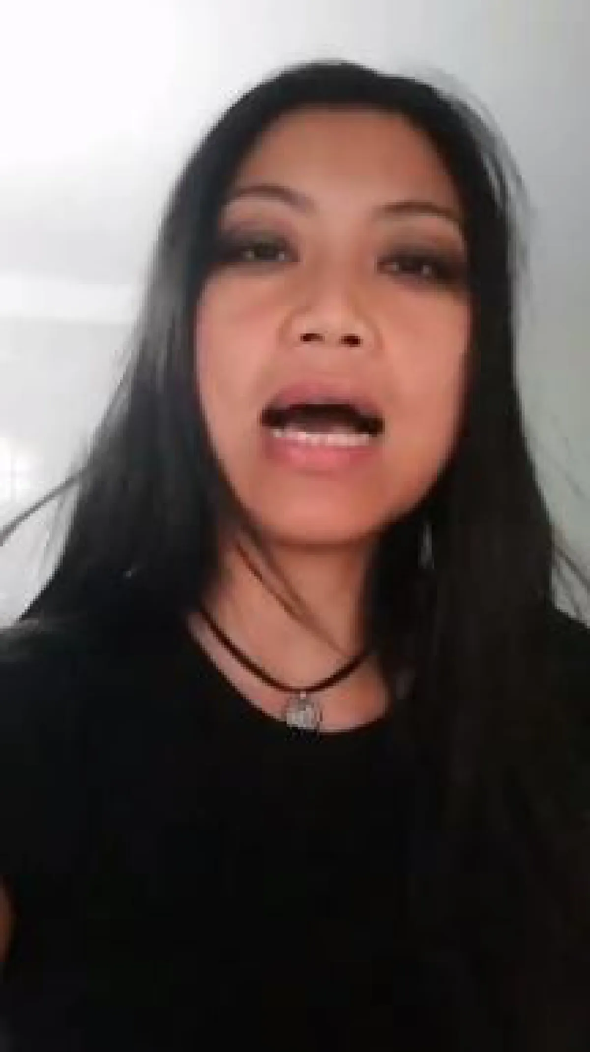 ฝากถึงคุณนายคอนโดหรูที่รำคาญเสียงระฆังวัดไทร สาวอัดคลิปฉะไม่หยาบคายแต่เจ็บมาก! (คลิป)