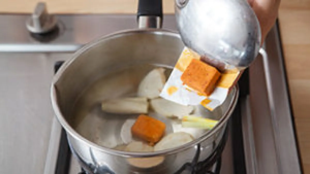 #โฆษณาชวนเชื่อไม่มีผงชูรส!! รู้หรือไม่? "ซุปก้อน-ซุปผง" ผลิตภัณฑ์เพื่อความสะดวกในการทำอาหาร มีอะไรผสมอยู่บ้าง? แชร์บอกต่อเลิกกินซะ!!