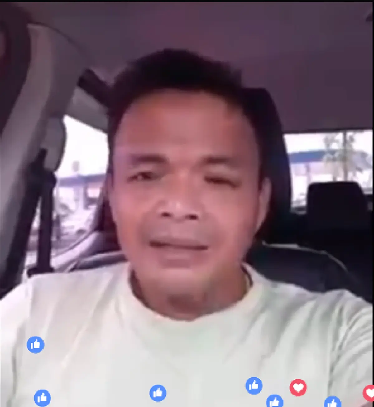 โดนใจคนทั้งประเทศ!!! หนุ่มไลฟ์สด ซัด! "กฏหมายนั่งท้ายกระบะ-แคปหลัง"  ที่ฟังแล้วจุกอกแรง (คลิป)