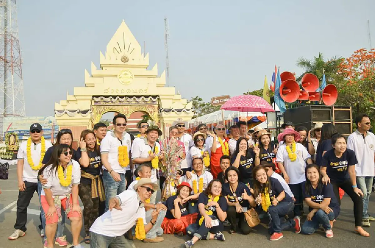 แชร์กระฉ่อนเน็ต!! "ชิตังเม" โผล่เต้นสายย่อ ชนิดจีวรปลิว ทำเอาชาวบ้านฮือฮา ทั้งจังหวัด เตรียมแจ้ง DSI ด่วนๆ!! (คลิป)