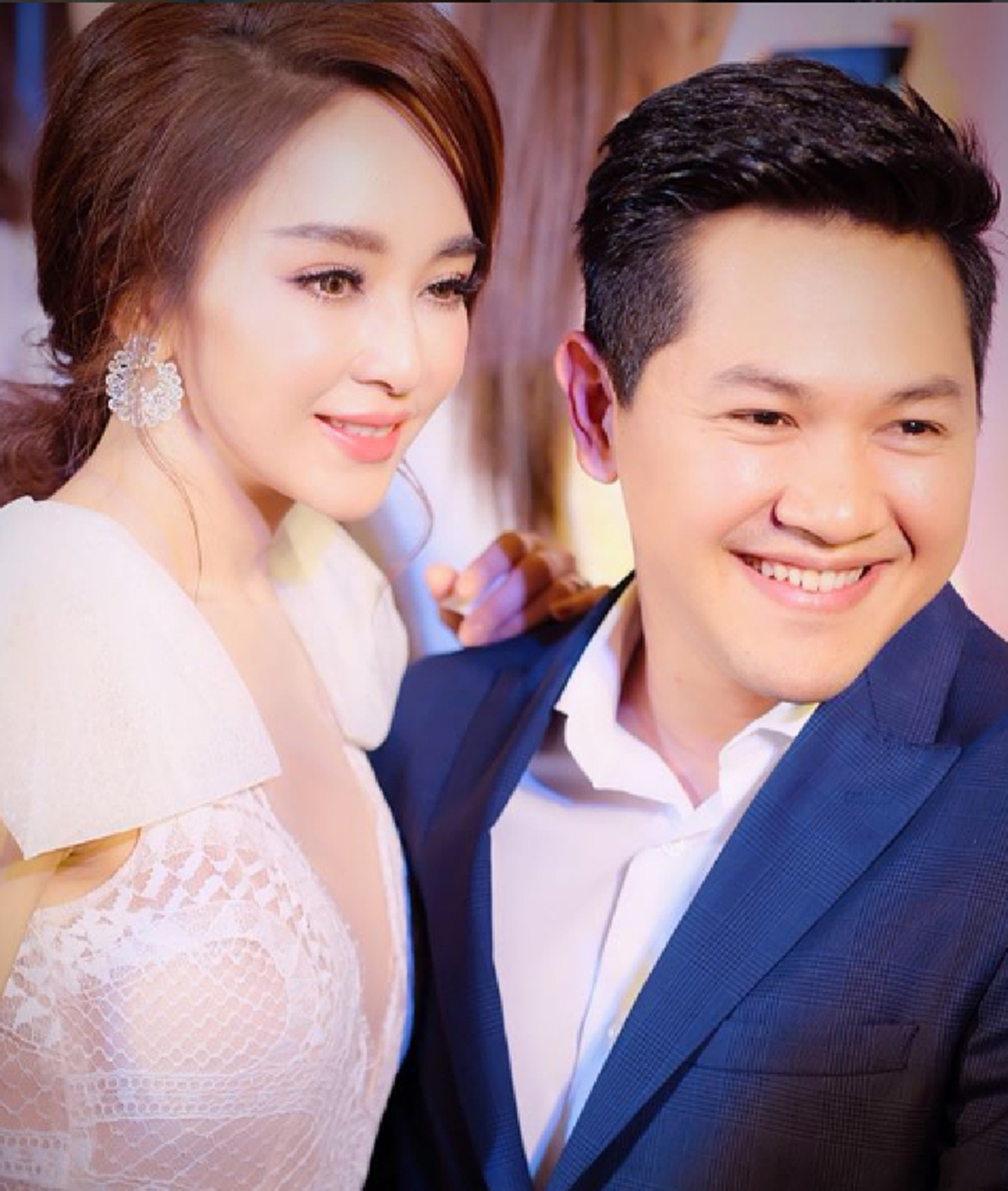 #ชาวเน็ตแห่ยินดี!! "เป้ย ปานวาด" ตื่นเต้นอวดท้องป่อง ยังไม่ทัน 3 เดือน สวยเป๊ะไม่เปลี่ยน ท่ามกลางความดีใจของเจ้าตัวและสามี!!(ชมคลิป)