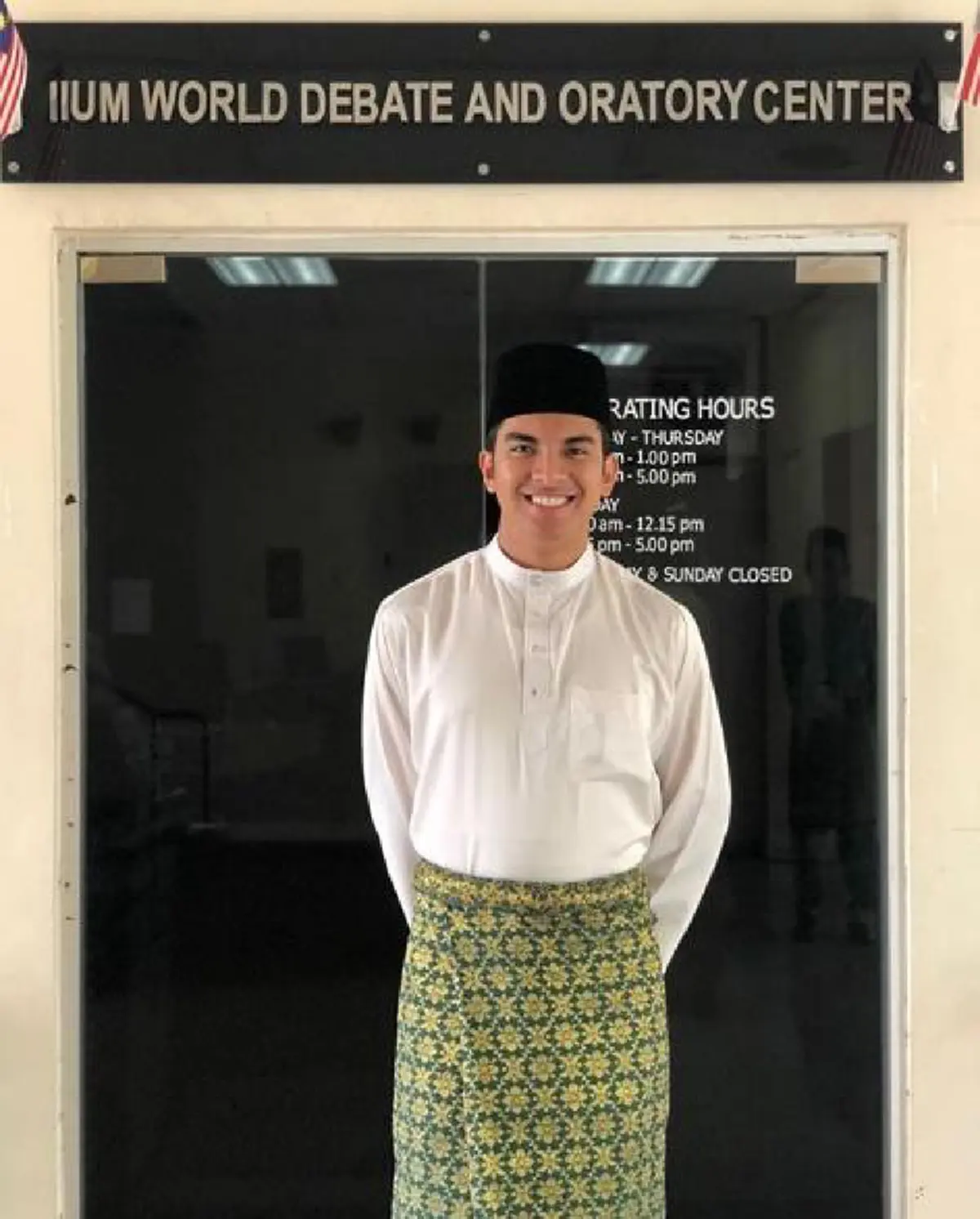 #ประวัติศาสตร์ของโลก!! เปิดภาพ รัฐมนตรีหนุ่ม "ไซเอ็ด ซาดิก" อายุเพียง 25 ปี ซึ่งน้อยที่สุดของมาเลเซีย บอกเลยหล่อไม่พระเอกเบอร์1ของไทย !!