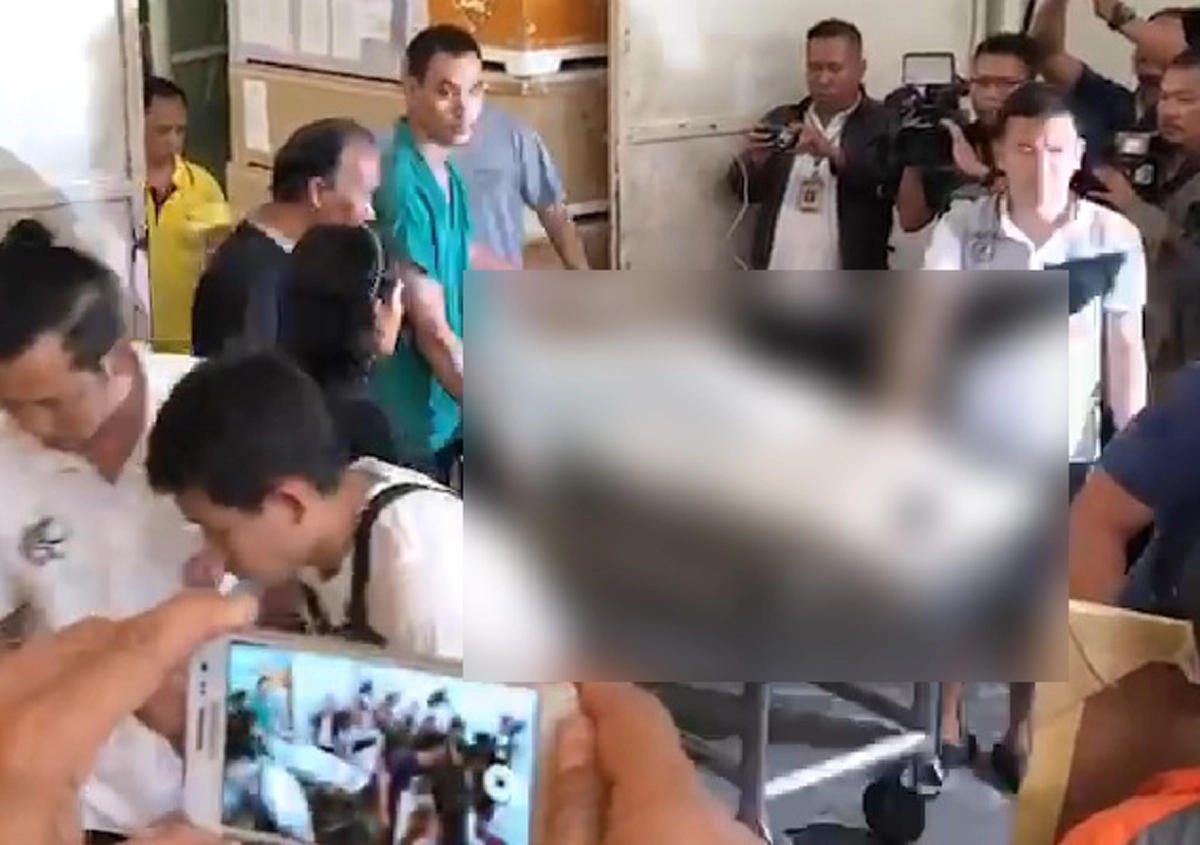 เศร้า! พ่อเเม่ "น้องเอก" นศ.อุเทนถวาย เดินทางมารับศพลูกชายที่นิติเวช(คลิป)