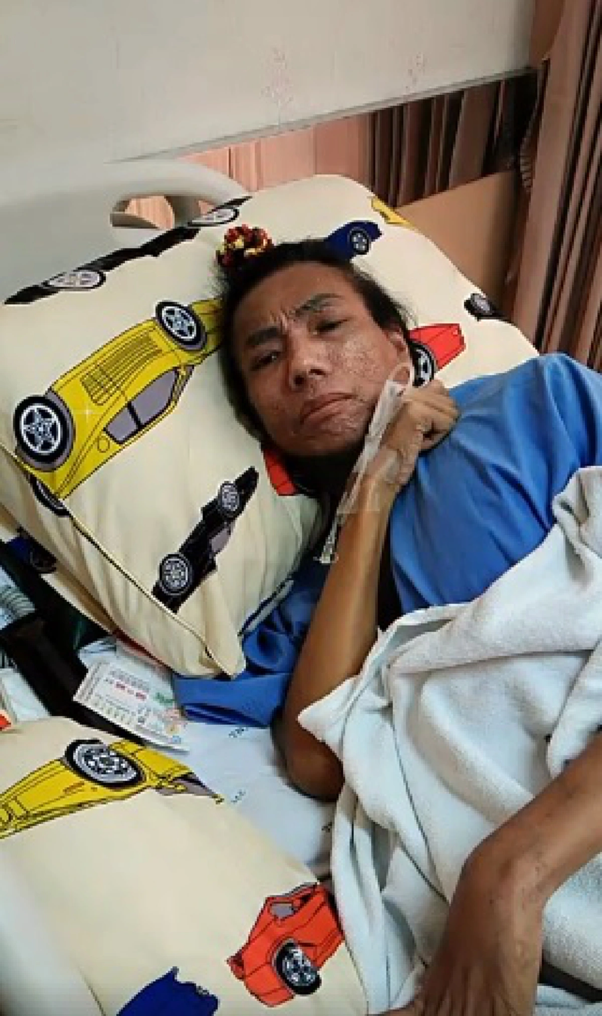 "ไข่มุก ซุปตาร์" ตลกดังป่วยมะเร็ง ล่าสุดขาเริ่มลีบ ไม่มีเงินรักษาตัวเเล้ว