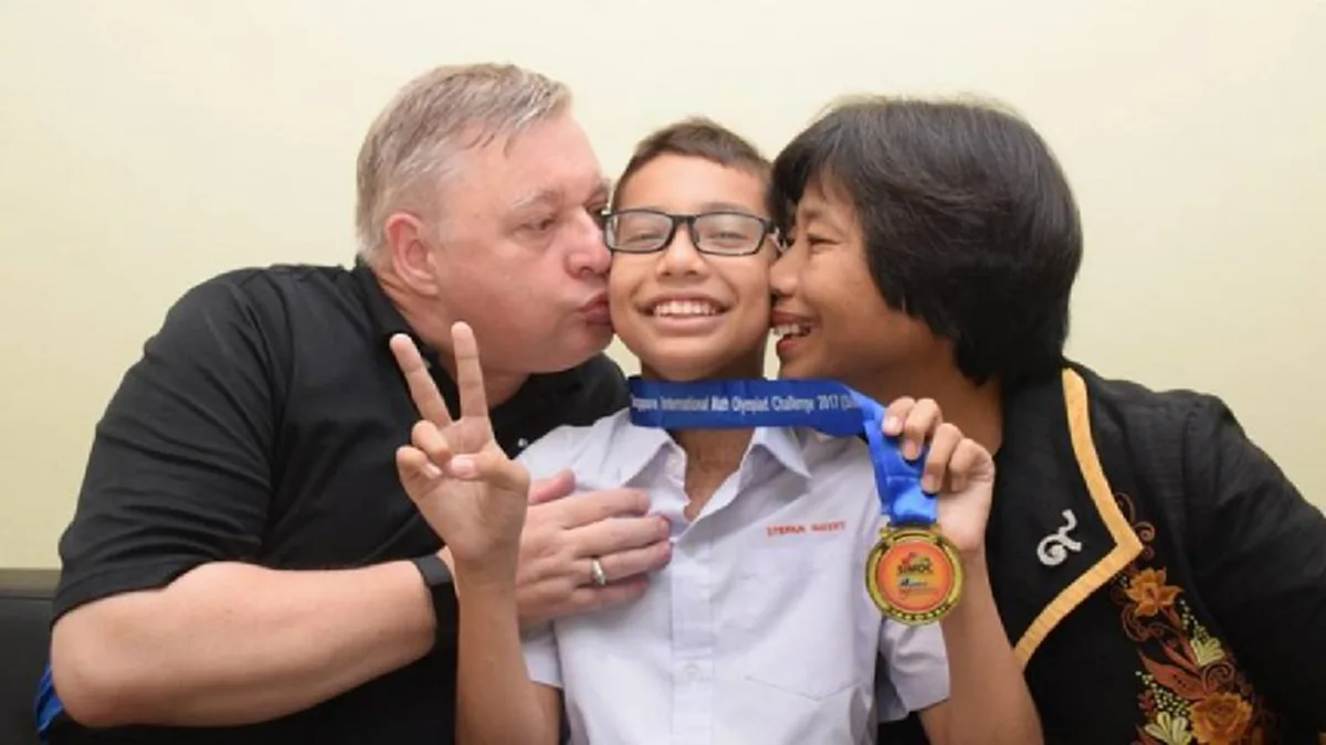 เด็กไทยหัวใจแกร่ง!!! เด็กไทยคว้าแชมป์คณิตศาสตร์โอลิมปิก แม้ป่วยเป็นมะเร็งระยะที่ 3