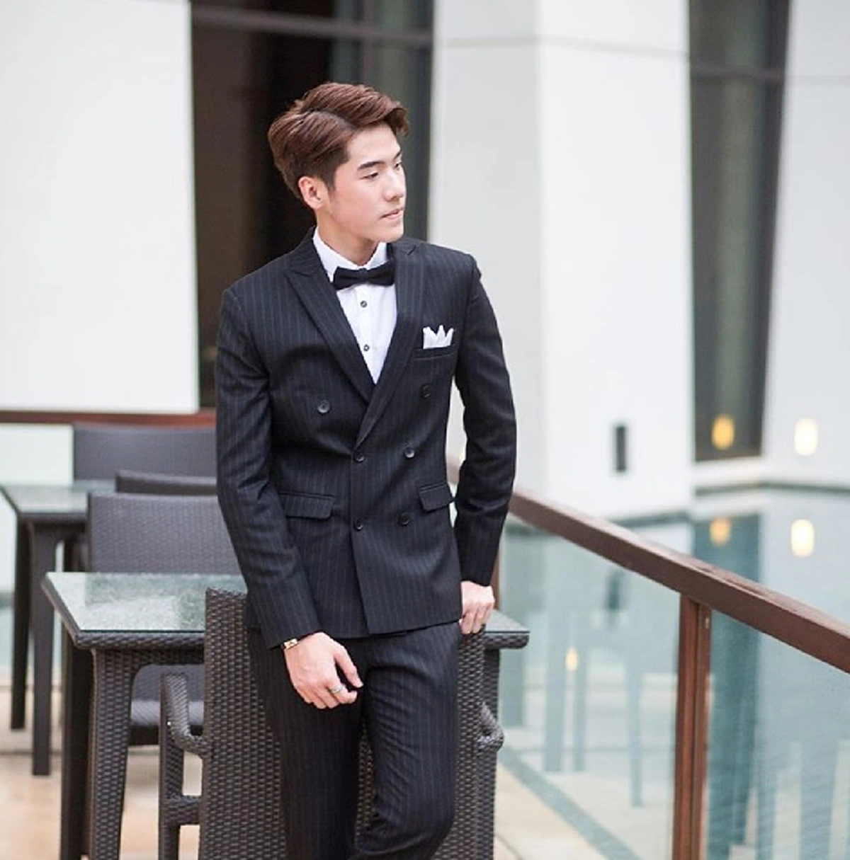 ในที่สุดก็หาเจอ !! เปิดวาร์ป หนุ่มหล่อที่มาเชียร์  "อาจารย์หมอ นีนี" เดอะวอยซ์ 6 ที่แท้คือ "น้องชาย" คลานตามกันมา หล่อจนชาวเน็ตแห่กันตามหา !