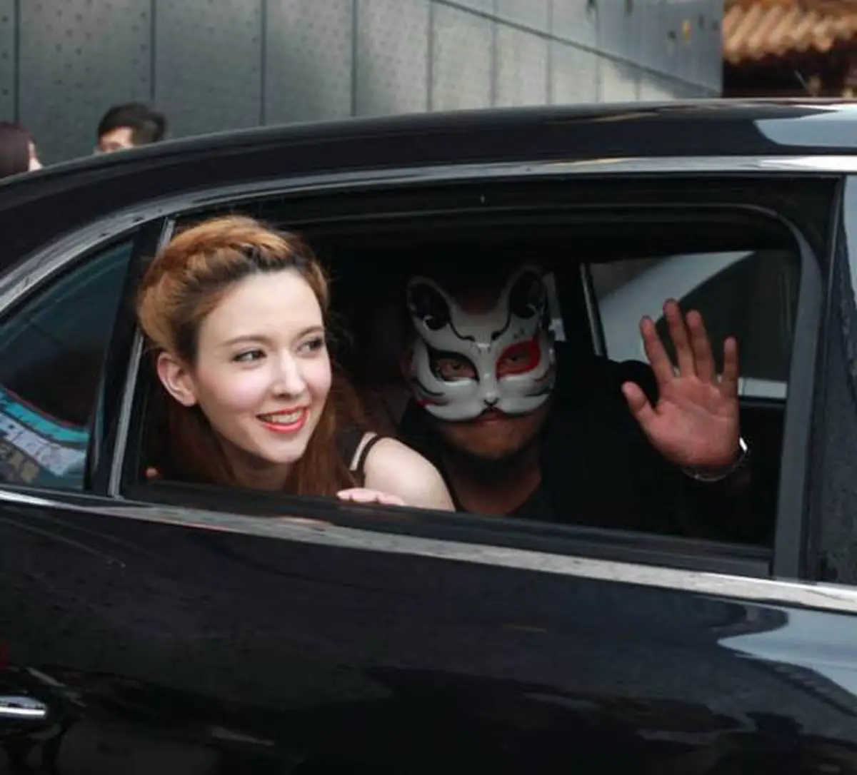 สายเปย์ที่แท้ทรู !! มหาเศรษฐีใจป้ำ ทุ่มเงิน 270 ล้าน ซื้อตัว "โรลา ทาคิซาว่า" อดีตนางเอก AV เซ็นสัญญาให้เป็นผู้ช่วยส่วนตัว 15 ปี !!!