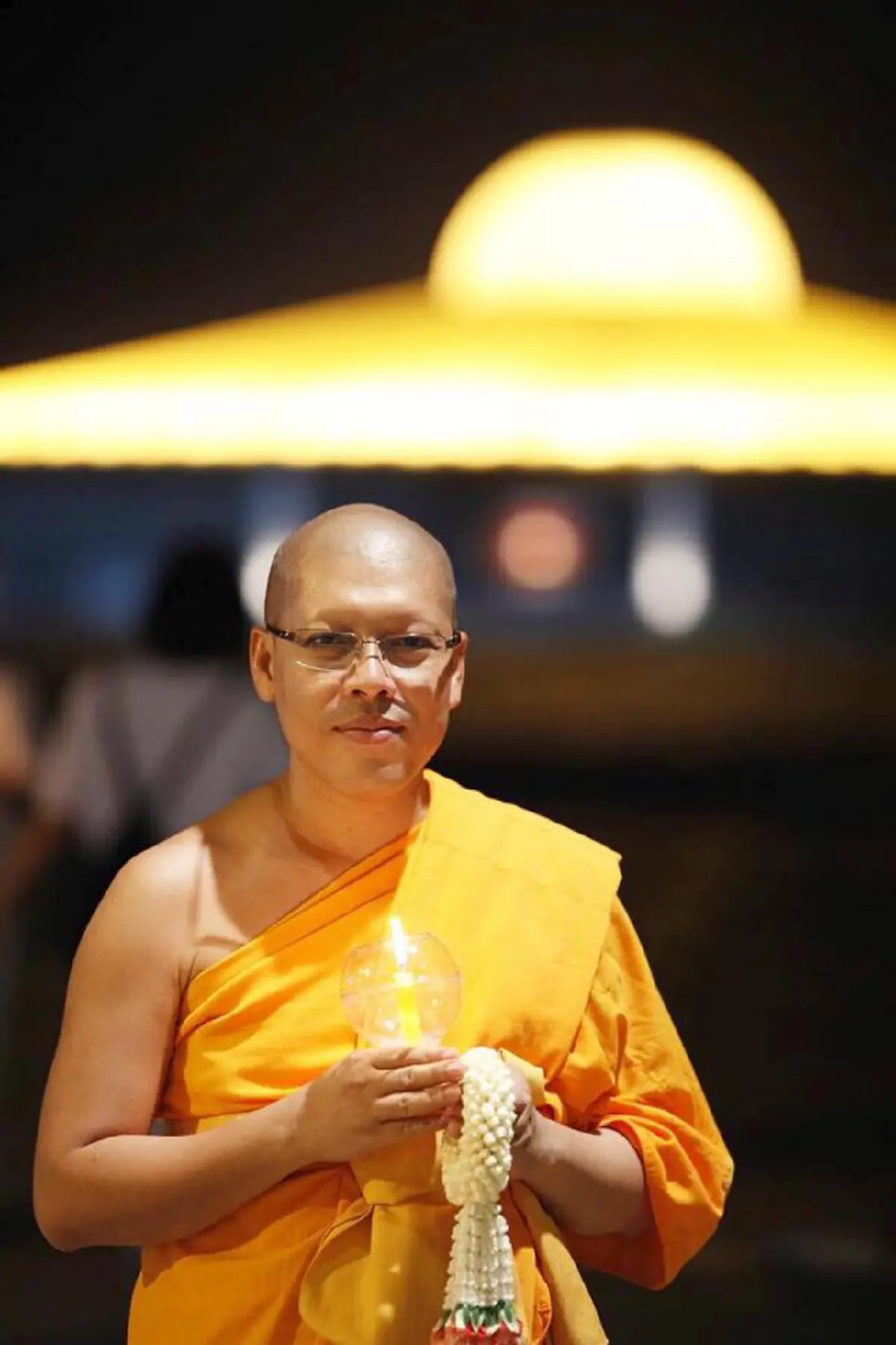 สงสัยยังไม่เห็นภาพ!!??..."พระสนิทวงศ์" ร่อนแถลง ความรุนแรงที่เกิดขึ้นไม่ใช่ฝีมือของฝ่าย "ธรรมกาย" !!(รายละเอียด)