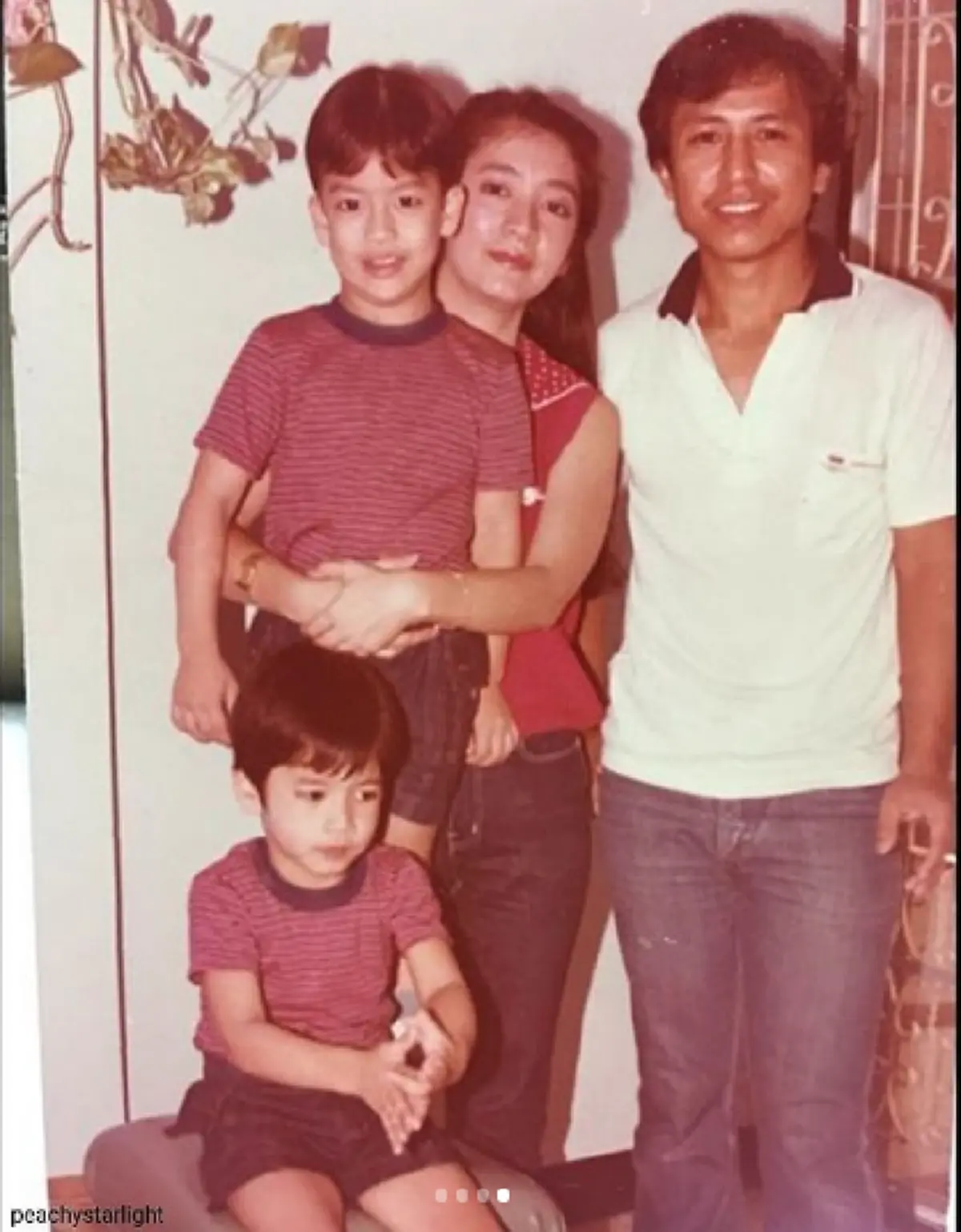 เปิดภาพ! "ติ๊ก เจษฎาภรณ์" ในวัยเด็ก! ไม่แปลกใจว่าทำไม โตมาถึงเป็น "พระเอกเบอร์1ของประเทศ"!! (ชมภาพ)