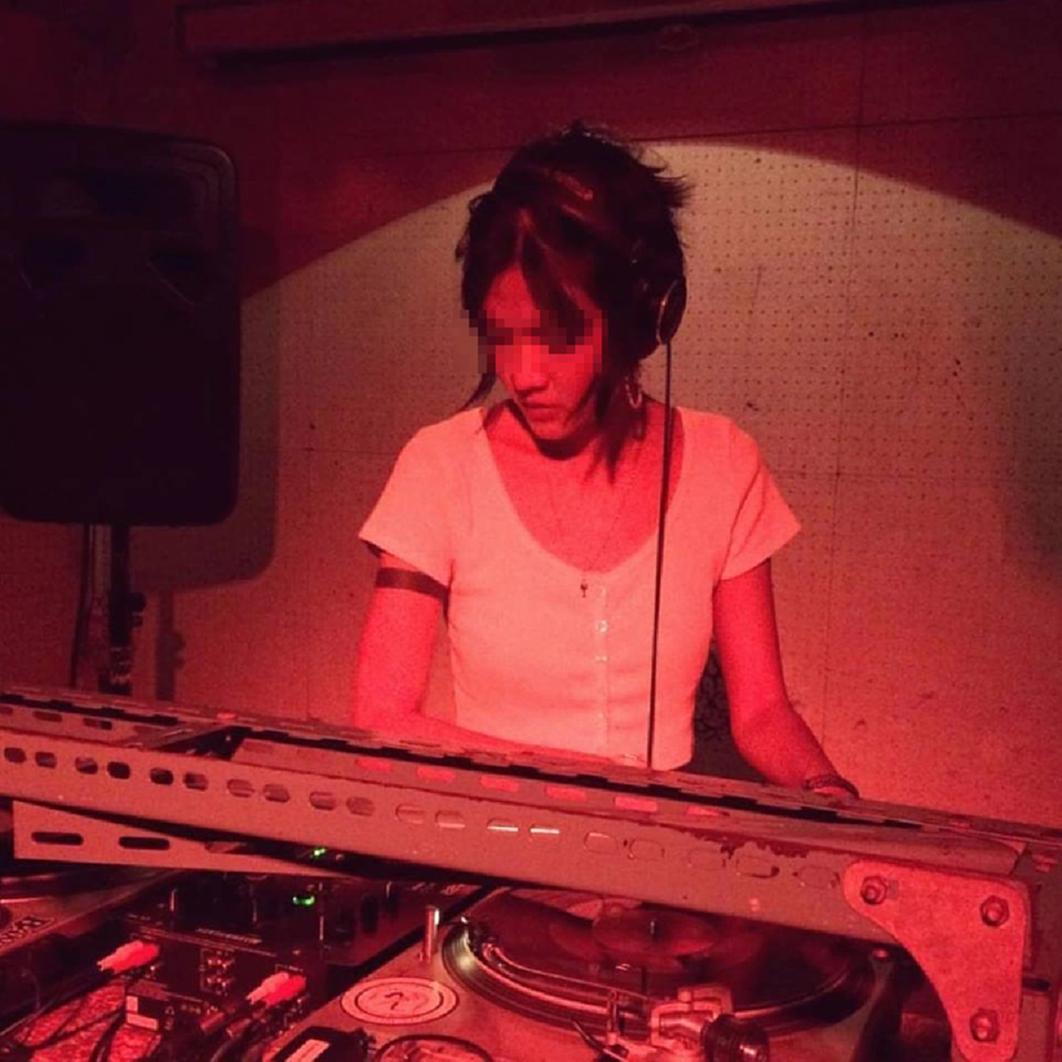 อัพเดตล่าสุด คดีสะเทือนขวัญดีเจสาวสวยสังหารโหดลูกแมวจร ตำรวจปล่อยตัวกลับบ้าน