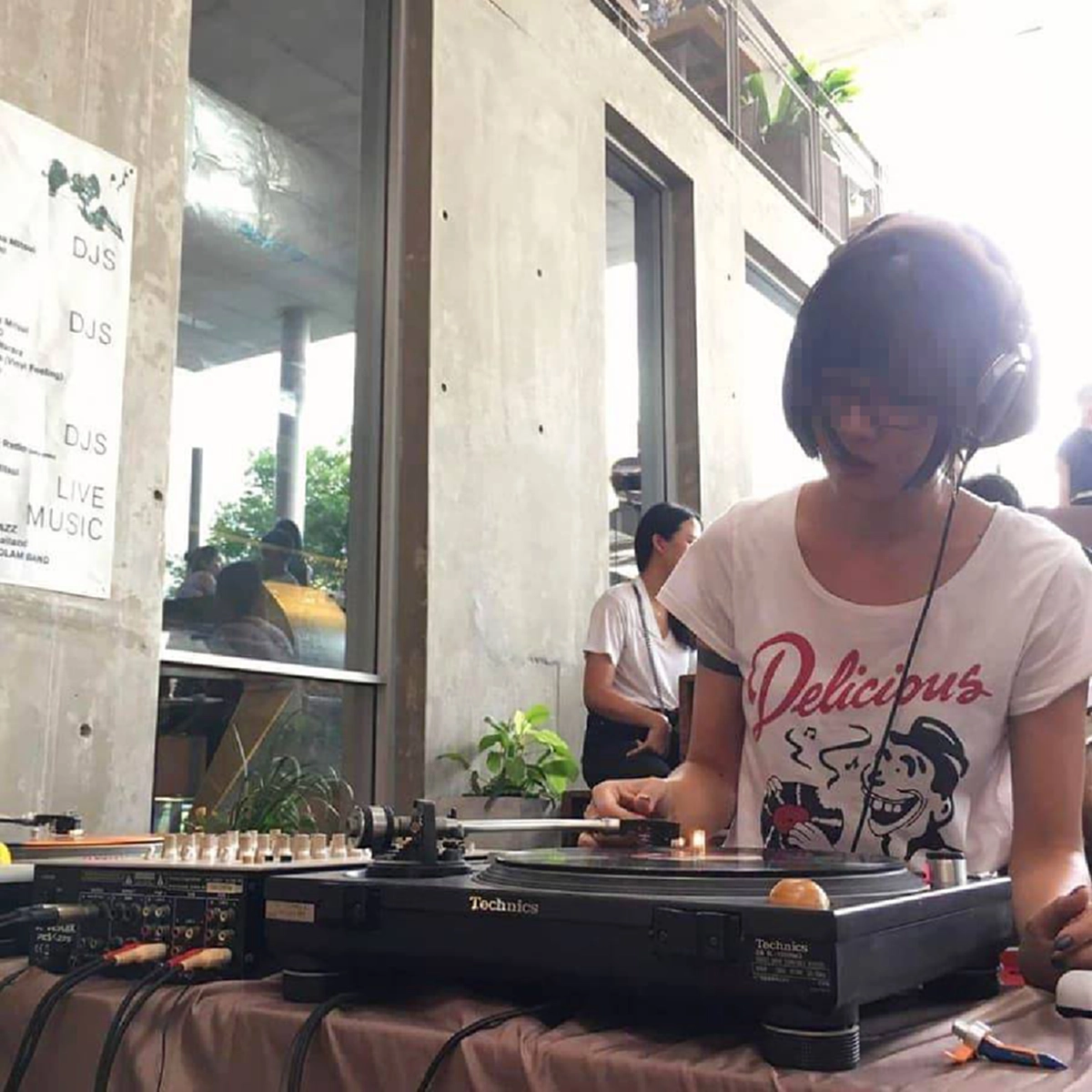 อัพเดตล่าสุด คดีสะเทือนขวัญดีเจสาวสวยสังหารโหดลูกแมวจร ตำรวจปล่อยตัวกลับบ้าน