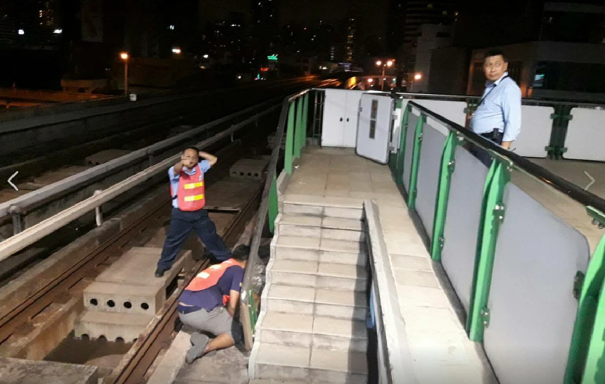 ตัดกระแสไฟฟ้าทั้งสถานี!!! ลุ้นระลึกสุดๆ วินาที"กู้ภัยหมาแมว"ช่วยเหลือน้องหมา ตกลงไปในรางรถไฟฟ้า BTSเผย"เพราะเค้าก็คืออีกหนึ่งชีวิตเช่นกัน"