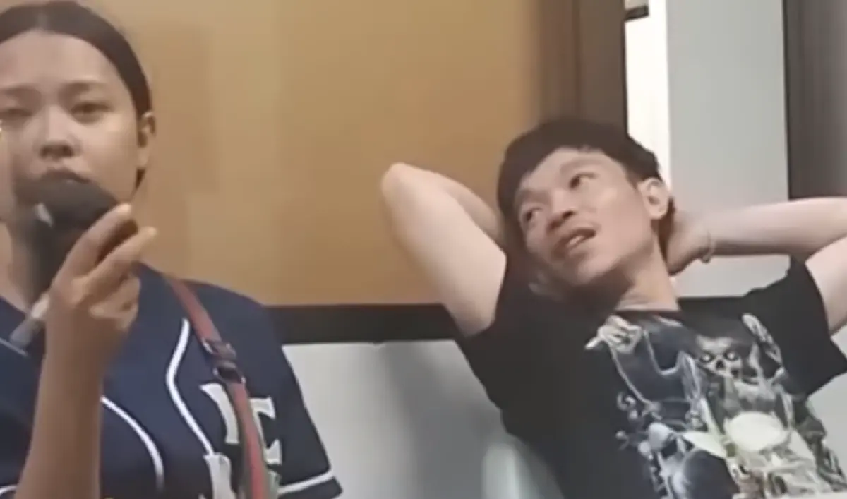 ผัวหัวร้อน โบกแท็กซี่ 3 คัน ไม่จอด เลยจัดหนักซะรถยับ