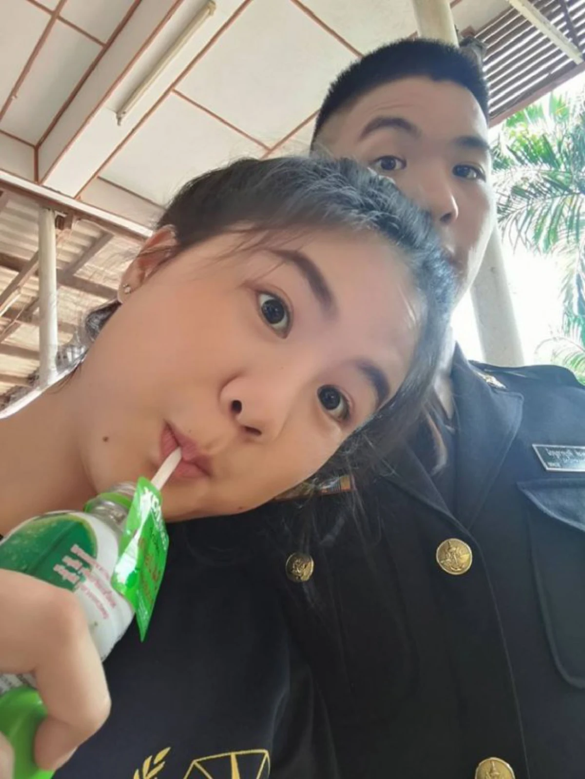 เข้าใจทันที ทำไมเธอดูสู้คนมาก !!! เปิดประวัติ  “เมี่ยง” พี่สาวน้องเมย รู้เลยว่าทำไมถึงกล้าเจรจากับทางโรงเรียน กระจ่างแจ้งเลย !!  (มีภาพ)