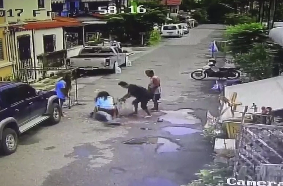 พ่อแม่ให้ท้ายลูกชายตลอด!!! คำพูดจากฝั่งผู้ตาย สาเหตุที่แท้จริงไม่ใช่แค่เรื่องต้มมาม่า...เผยอีกฝั่งสุดกร่างอ้างรู้จักตำรวจ!!!(มีคลิป)