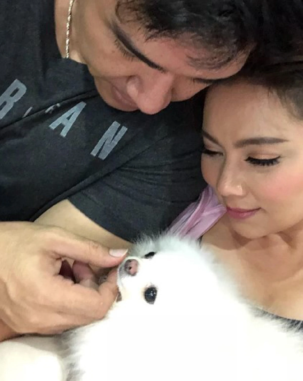 เข้าสู่ร่มกาสาวพัสตร์!!! "เอก เอกริน" สามี "บุ๋ม ปนัดดา" ปลงผมบวช เข้าพิธีอุปสมบท ชาวเน็ตร่วมอนุโมทนาบุญ ! (ชมภาพ)