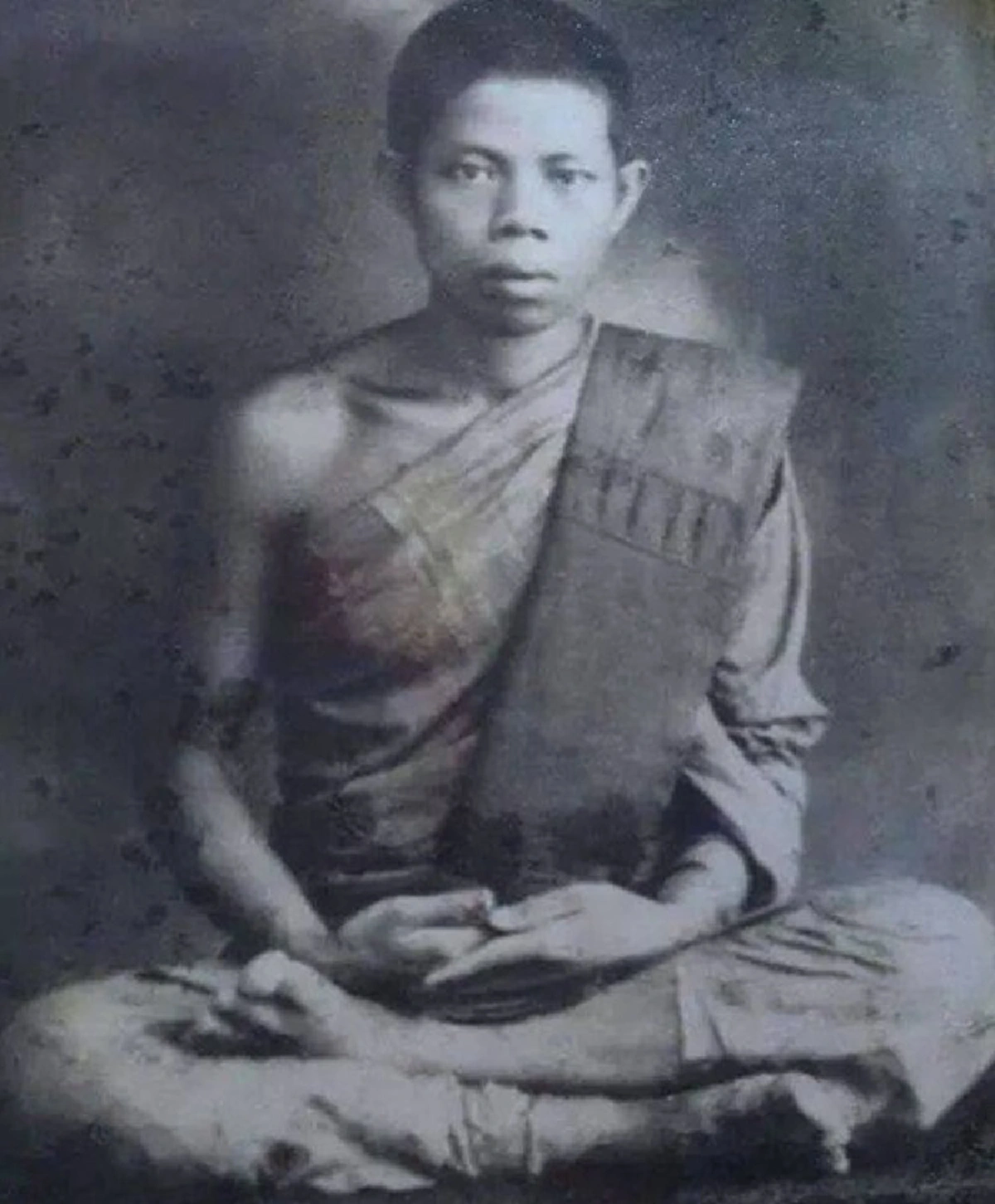 ไม่ธรรมดา..หลวงพ่อคูณออกธุดงค์ ผีมาขอส่วนบุญเป็นกองทัพ อีกหมู่บ้านผีรอใส่บาตรทุกวัน "อาหารผีนี้ก็แซ่บหลายอยู่" หลวงพ่อท่านกล่าวไว้!!