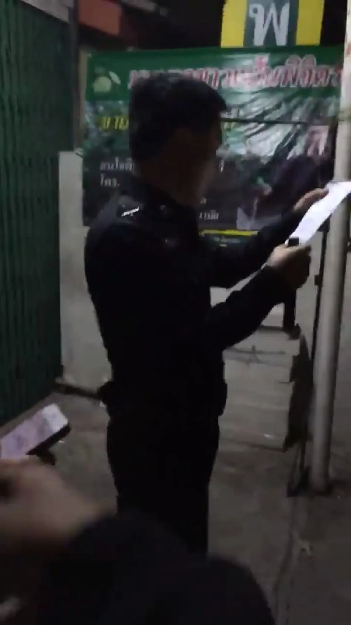 ฉาวอีกรอบ!!!  ชาวเน็ตแฉหนัก...ขอตรวจยา ลามไปใบขับขี่ เอาค่าปรับจนได้ งามหน้าไหมตำรวจไทย งานนี้ใครผิดใครถูกต้องดูเอง!!! (มีคลิป)