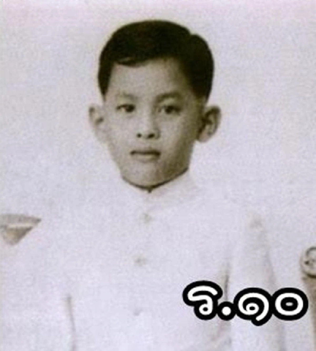 เป็นบุญตายิ่งนัก....เปิดภาพพระบรมฉายาลักษณ์ ของสมเด็จพระบูรพมหากษัตริยาธิราชในราชวงศ์จักกรี  ทั้ง 6 รัชกาล เมื่อครั้งทรงพระเยาว์.