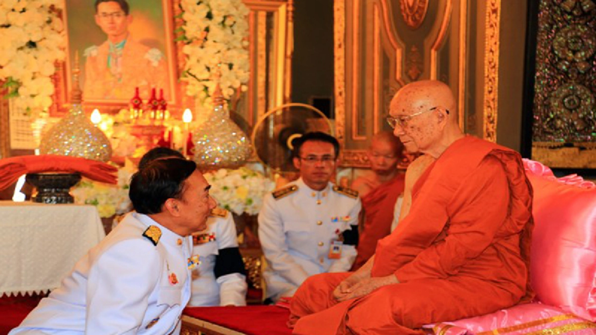 ด่วนๆๆ มาดูบรรยากาศ สมเด็จพระมหามุนีวงศ์ออกพบลูกศิย์ครั้งแรก หลังทราบข่าวการสถาปนาเป็น สมเด็จพระสังฆราช ณ วัดราชบพิตรฯ