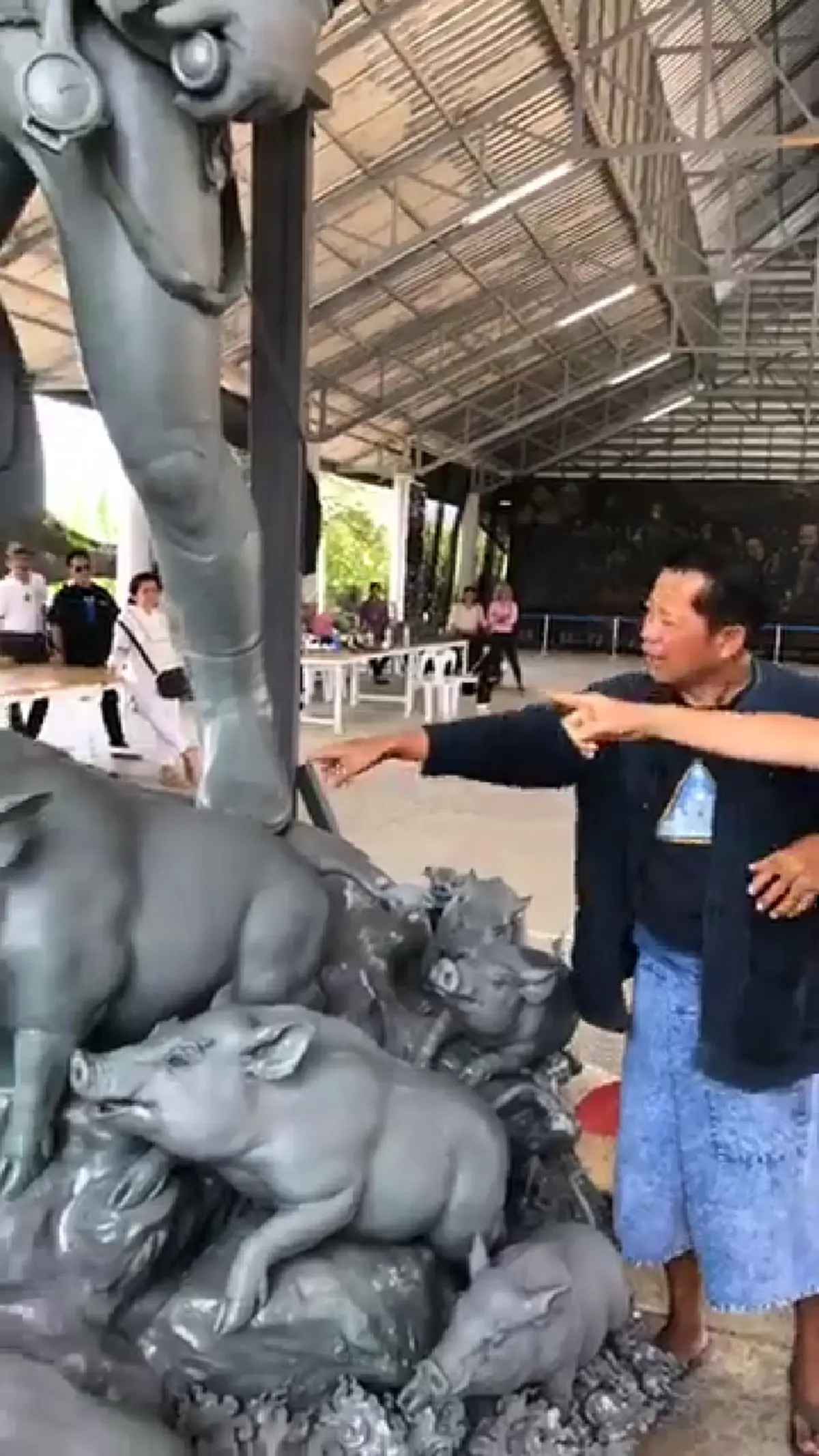 ราวกับมีชีวิต รูปปั้น "จ่าแซม+13หมูป่า" เสร็จสมบูรณ์แล้ว "อ.เฉลิมชัย" เล่าประทับใจยกเป็นประติมากรรมระดับโลก