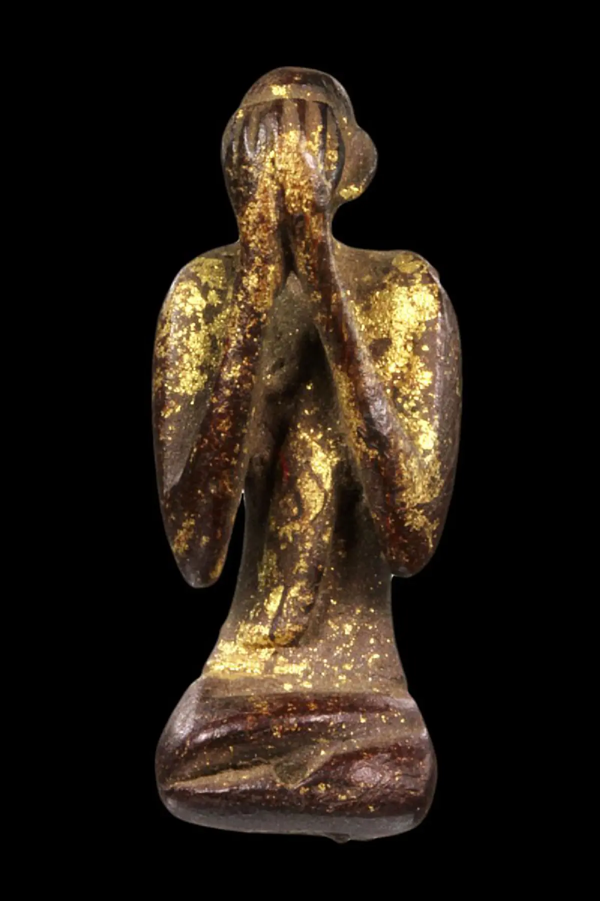 "ใครเป็นผู้ถวายแก่อาตมา แล้วใครเล่าที่ขอคืนไป"เมื่อครั้งหนึ่ง ที่หลวงปู่รอดถูกถอดสมณศักดิ์ เพียงเพราะบูชาพระวินัย ไม่เห็นแก่ลาภยศ.