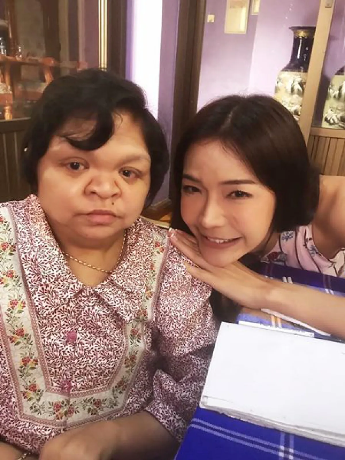 เผยภาพเซเลบไทย เคยไปดูกับหมอดูอีที และค่าทัวร์ที่ราคาไม่เบาเลยทีเดียว จนคุณต้องตะลึง!