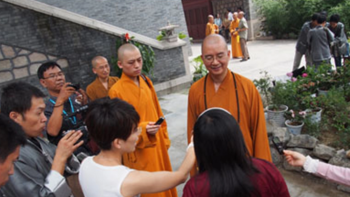 “จีนกับไทยไม่เคยเหินห่างจากกัน เป็นญาติพี่น้องใกล้ชิดกันมาตลอด” สมเด็จพระสังฆราช (อัมพร อมฺพโร) เมื่อมีพระปฏิสันถาร พระอาจารย์ใหญ่เสวียเฉิง