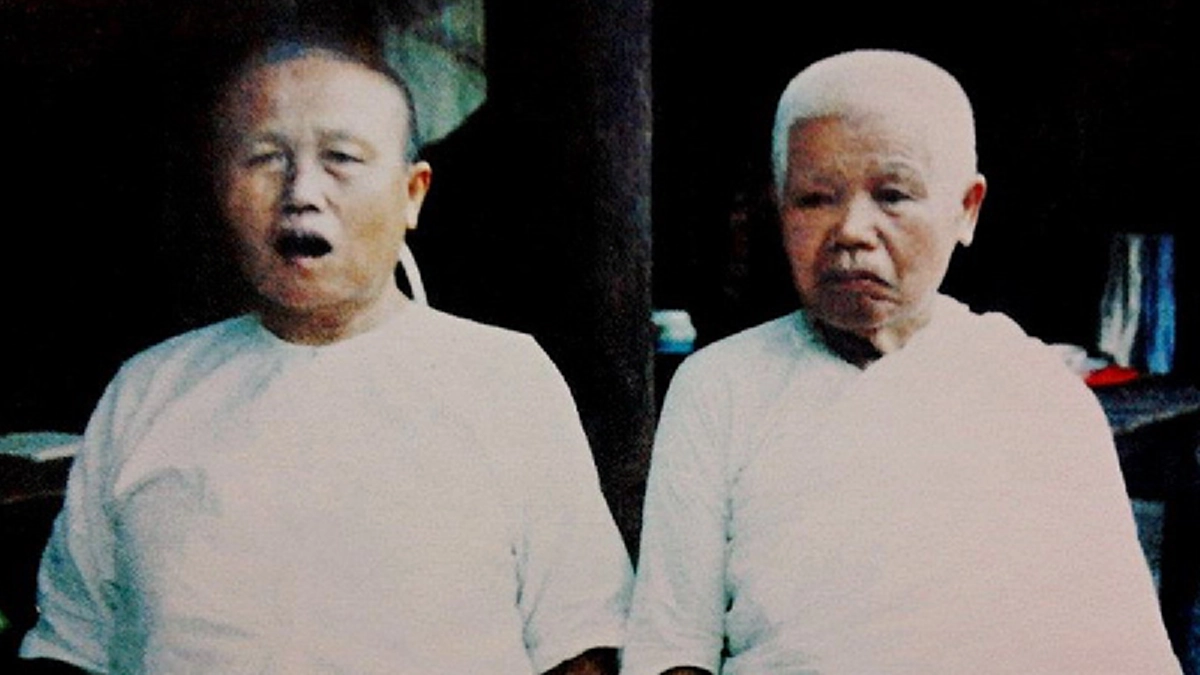 เพศสาวก ผู้ที่ได้มอบอริยะทรัพย์มหาศาล!! ที่หลวงปู่ชอบกล่าวถึงที่วัดป่าบ้านตาด รู้แล้วใครใครต้องบอกว่าต้นทางบุญของหลวงตามบัวแท้จริง