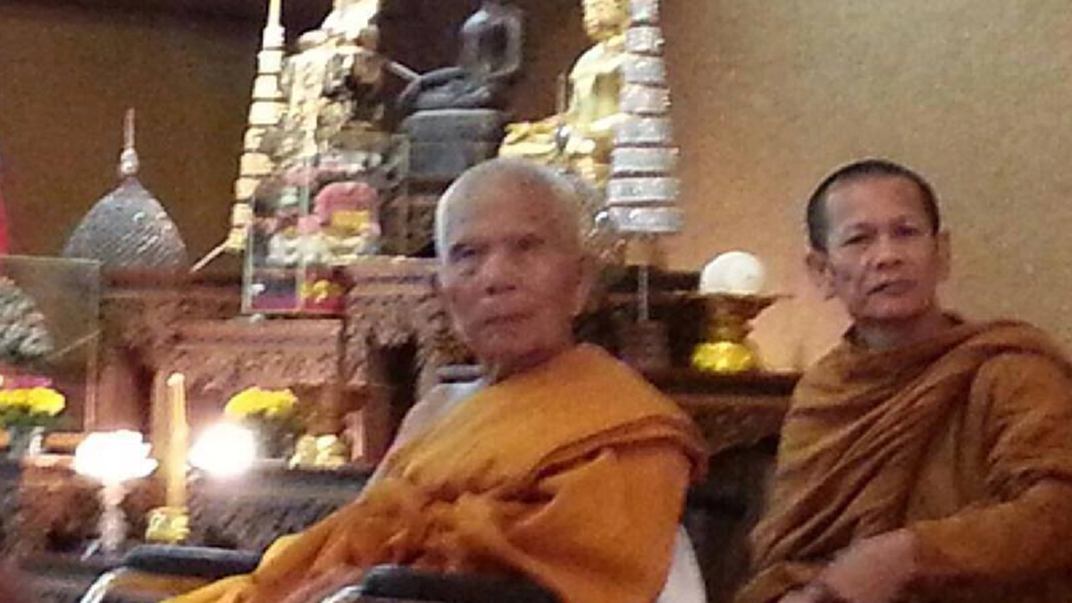 เพศสาวก ผู้ที่ได้มอบอริยะทรัพย์มหาศาล!! ที่หลวงปู่ชอบกล่าวถึงที่วัดป่าบ้านตาด รู้แล้วใครใครต้องบอกว่าต้นทางบุญของหลวงตามบัวแท้จริง