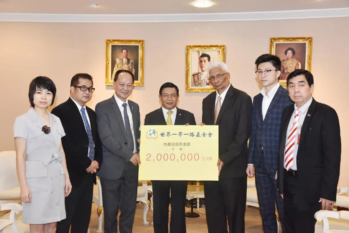 "สุวพันธุ์" รับมอบเงินช่วยเหลือผู้ประสบภัยธรรมชาติ จาก ประธานผู้ก่อตั้งมูลนิธิโกป้าร์!!!