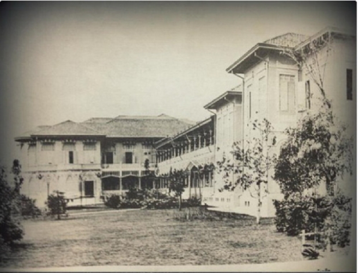 ลี้ลับในวังหลวง เมื่อครั้งสมัยรัชกาลที่ ๕ !!! สระอโนดาต กับ บุคคลลึกลับ ของพระราชวังสวนดุสิต...หัวขโมยที่ไม่เคยมีใครจับได้ !?!