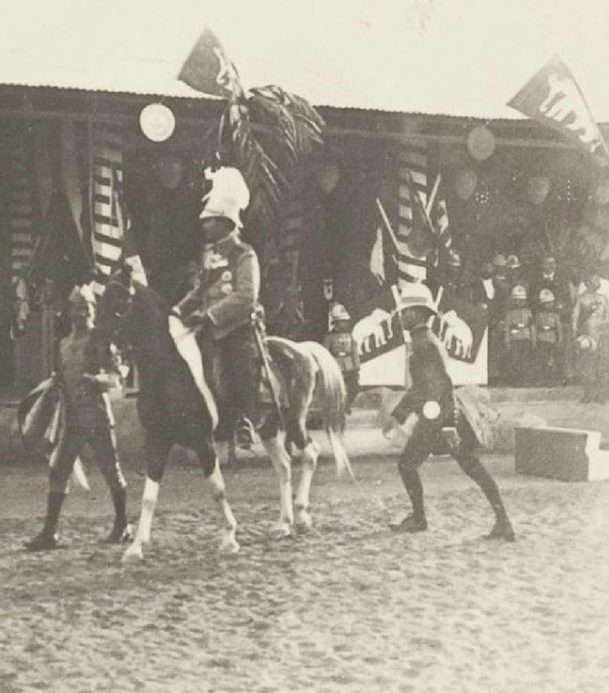 แม่นยำยิ่งนัก!! จากคำทำนาย "หลวงปู่เอี่ยม" สู่ตำนาน "พระบรมรูปทรงม้า" เหตุเกิดเมื่อครั้ง "พระพุทธเจ้าหลวง" เสด็จประพาสยุโรป !!