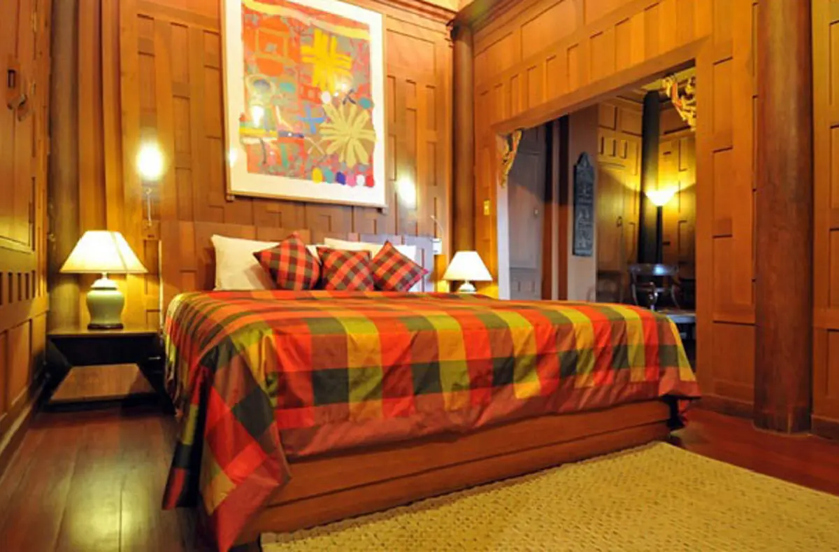 ยิ่งกว่าในนิยาย!! เปิดบ้าน "จักรพงษ์" อายุกว่าร้อยปี แต่ความงามยังอยู่ครบ สร้างตั้งเเต่สมัยรัชกาลที่ 5 หลายคนไม่เคยเห็นมาก่อน! (ชมภาพ)