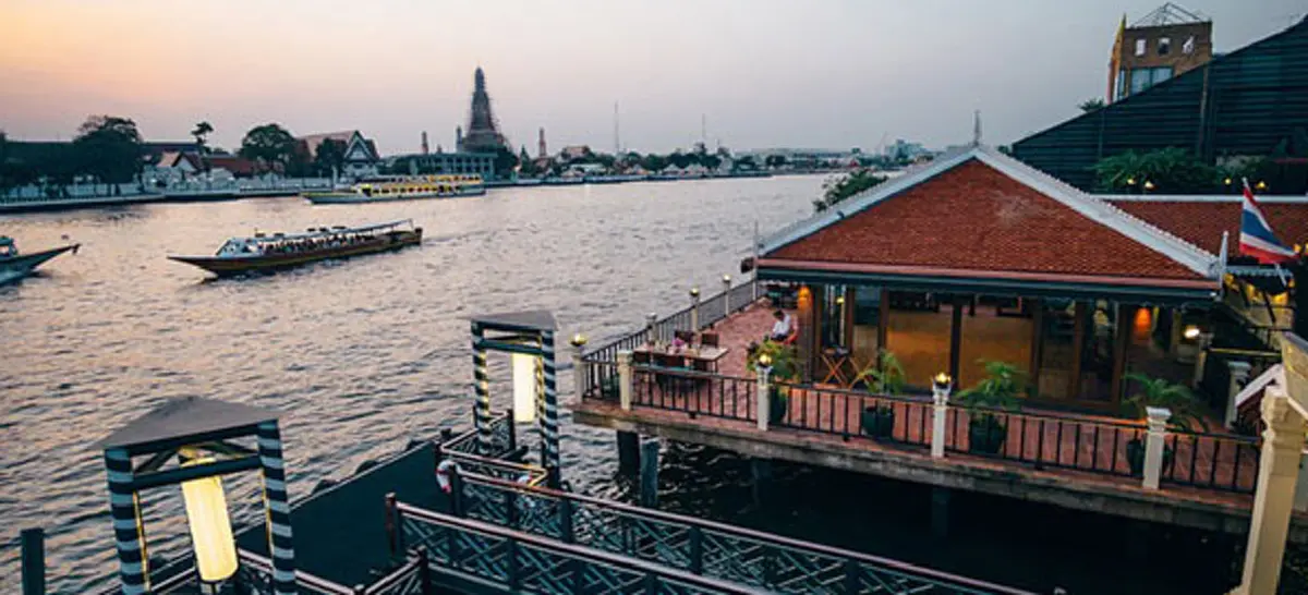 ยิ่งกว่าในนิยาย!! เปิดบ้าน "จักรพงษ์" อายุกว่าร้อยปี แต่ความงามยังอยู่ครบ สร้างตั้งเเต่สมัยรัชกาลที่ 5 หลายคนไม่เคยเห็นมาก่อน! (ชมภาพ)