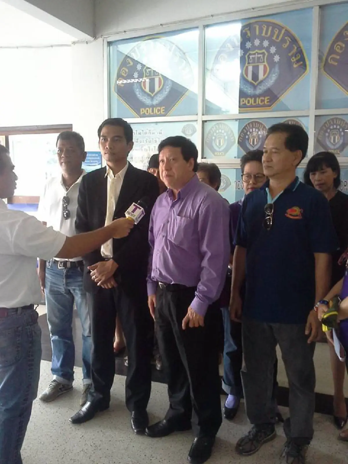 แบบนี้หรือที่ กสทช.ว่าเป็น คนไม่จงรักภักดี : “สนธิญาณ” ผู้ก่อตั้งเครือข่ายปกป้องสถาบันฯ ปราบปรามพวกล้มเจ้า