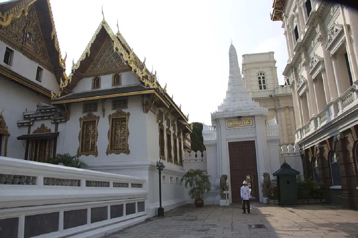 สถานที่อันศักดิ์สิทธิ์!! เผยที่มา..สถานที่ประดิษฐานพระบรมอัฐิของพระมหากษัตริย์ไทย และพระอัฐิพระบรมวงศ์ชั้นสูงแห่งราชวงศ์จักรี น้อยคนจะรู้ !!