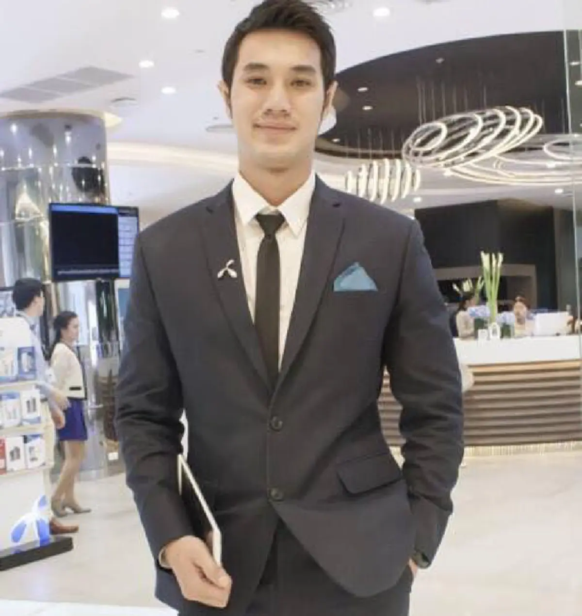 ถึงน้ำตาซึม!! "ปาล์ม เปรมทัต" นายแบบอนาคตไกล โชคร้ายป่วยมะเร็งเม็ดเลือดขาวฉับพลัน พูดความในใจ..ถึงผู้ใจบุญแห่บริจาคสเต็มเซลล์สู้โรคร้าย!?